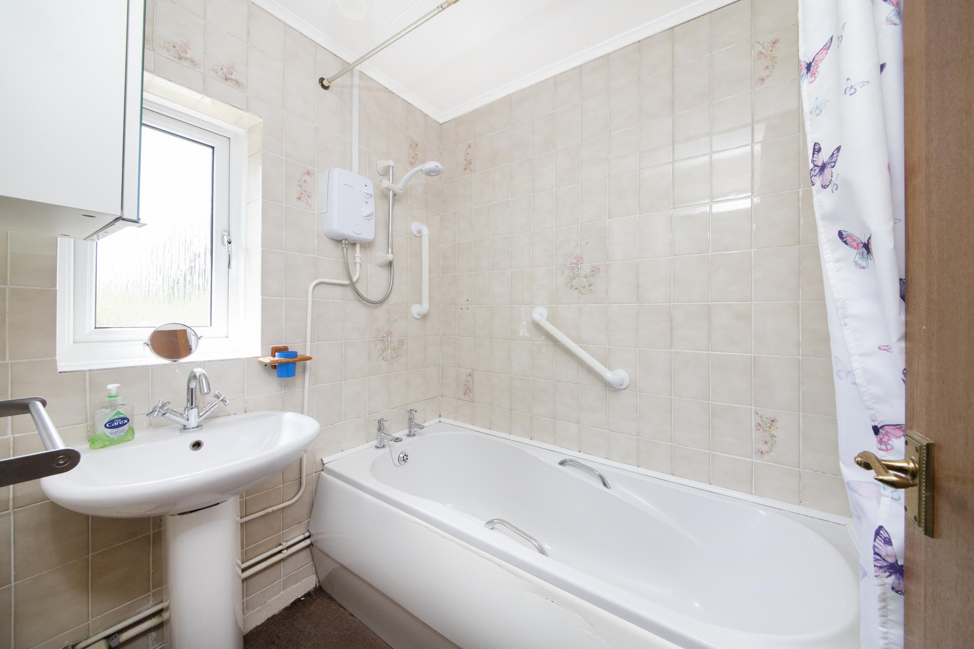 3 bedroom Terraced House for sale in Woodstock