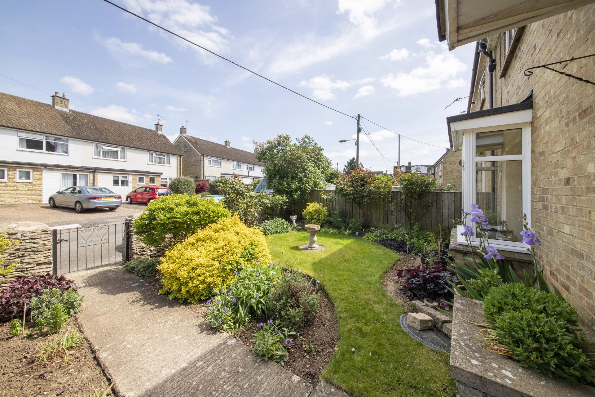 3 bedroom Terraced House for sale in Woodstock