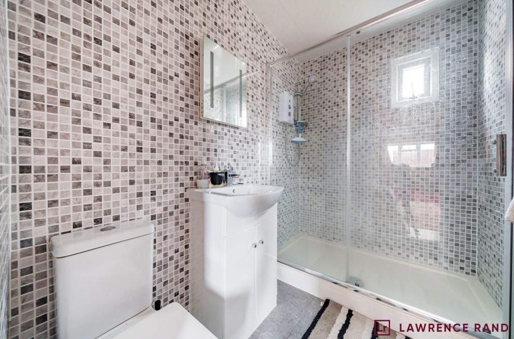 3 bedroom House for sale in Middlesex