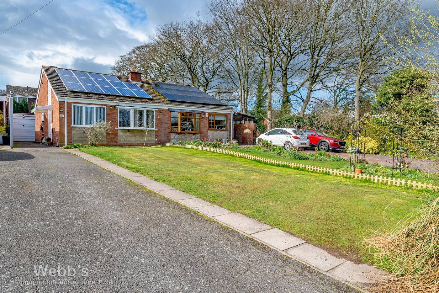 2 bedroom SemiDetached Bungalow for sale in Cannock