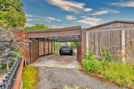 LARGE CARPORT