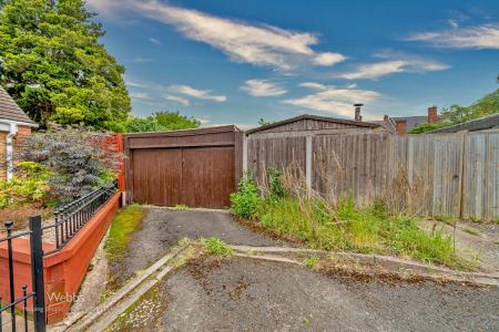 REAR DRIVEWAY