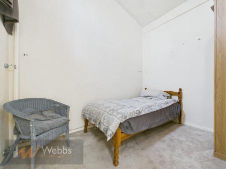 CAM05244G0-PR0025-STILL015.jpg