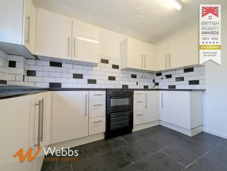 Kitchen 1.jpg
