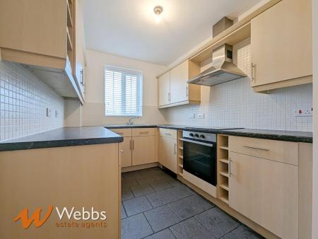 Kitchen 2.jpg