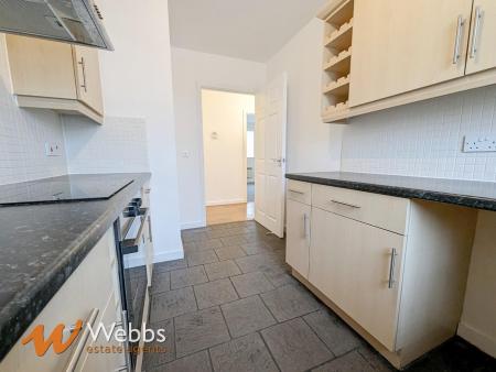Kitchen 1.jpg