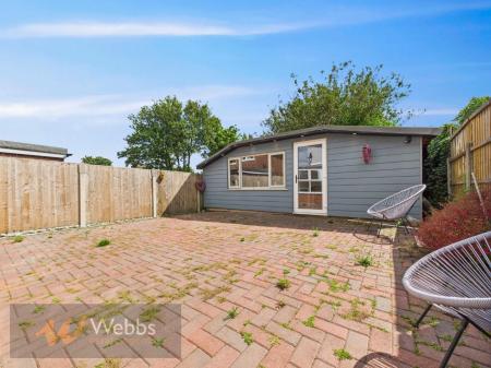 CAM05244G0-PR0093-STILL032.jpg