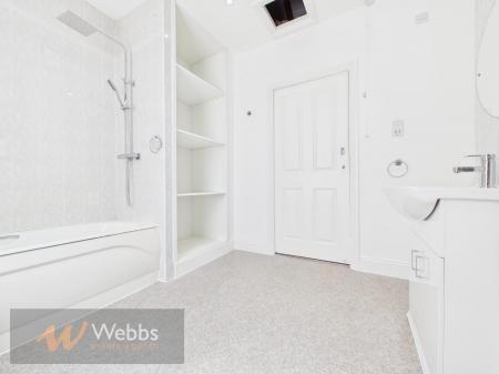 CAM05244G0-PR0095-STILL014.jpg