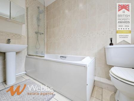 Bathroom 2.jpg