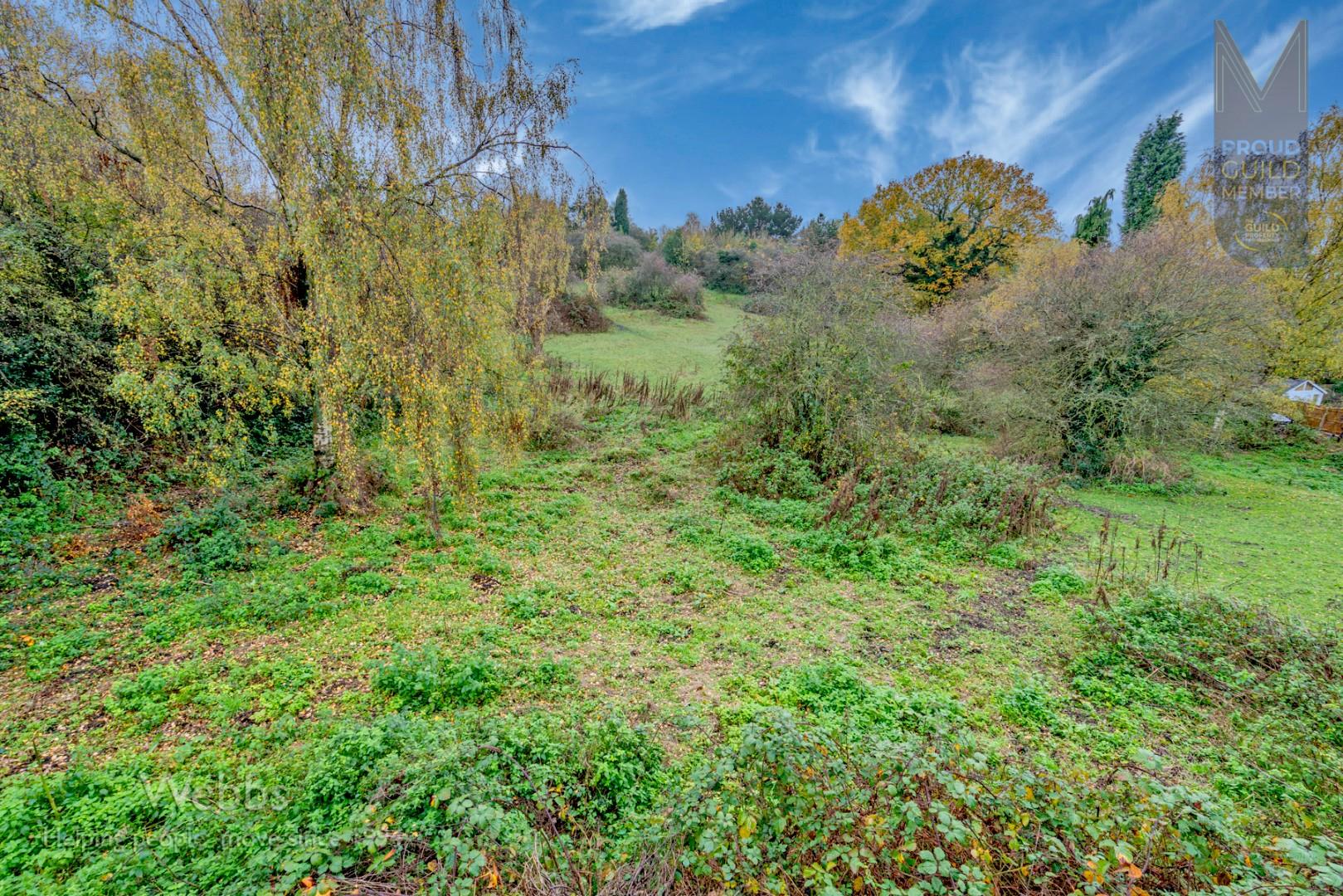 3 bedroom Detached Bungalow for sale in Gornal Wood, Dudley
