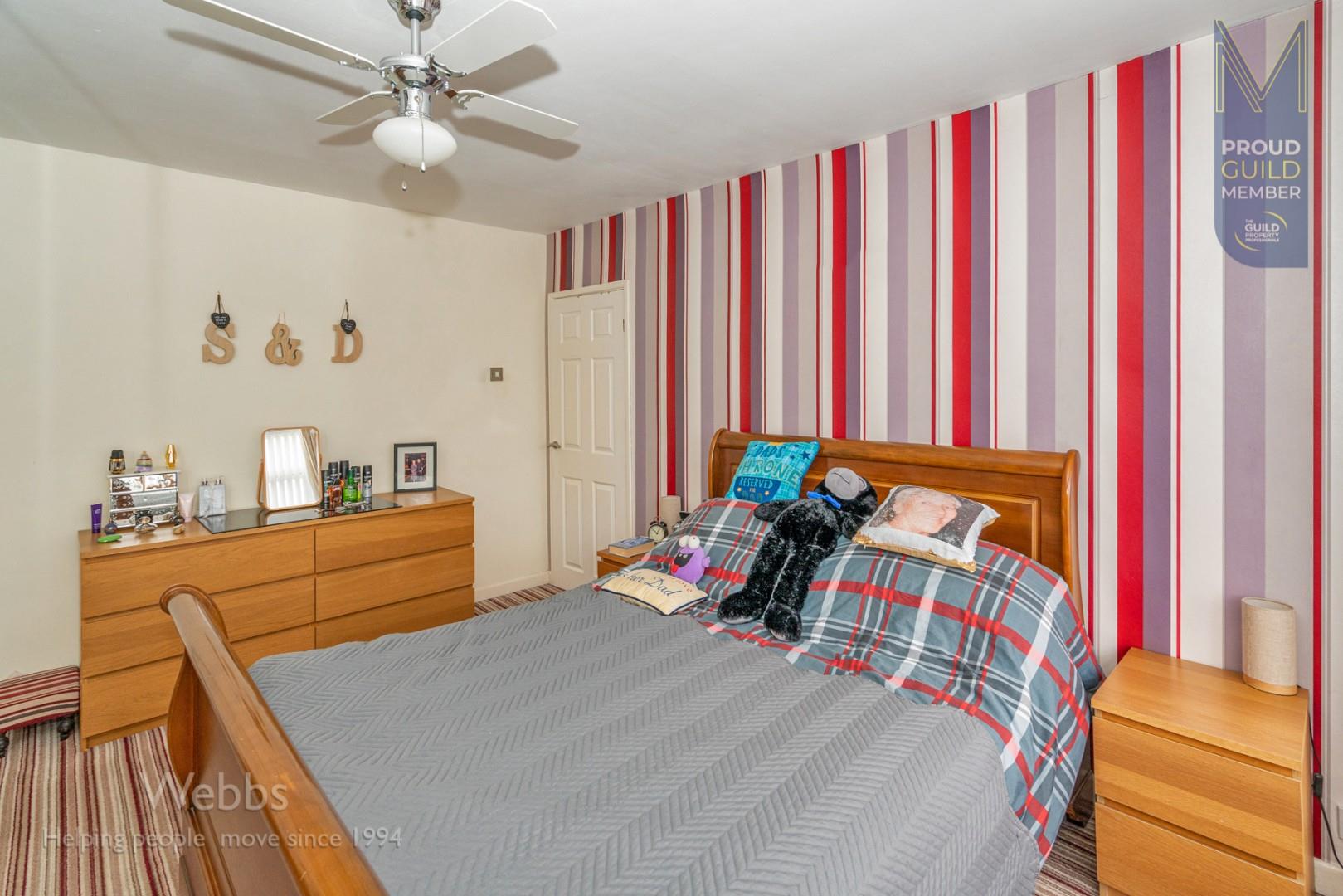 3 bedroom Detached Bungalow for sale in Gornal Wood, Dudley