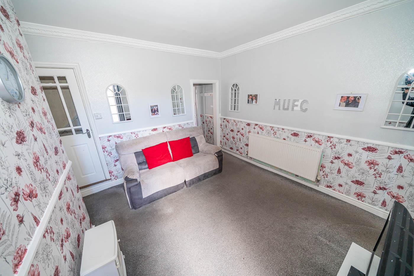 3 bedroom Terraced House for sale in Leamore / Bloxwich, Walsall