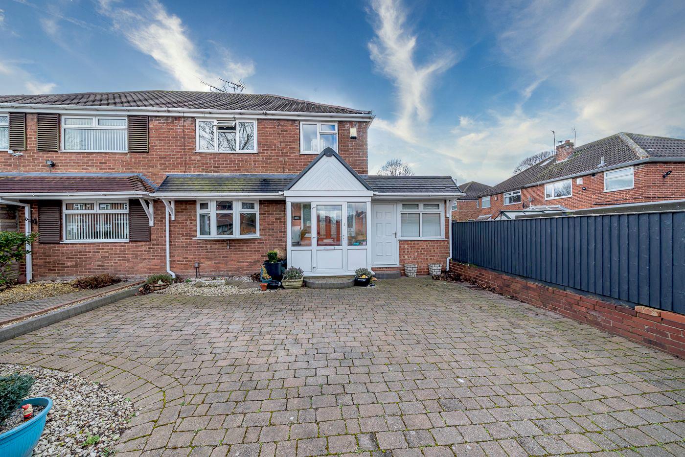 3 bedroom SemiDetached House for sale in Yew Tree Estate, Walsall
