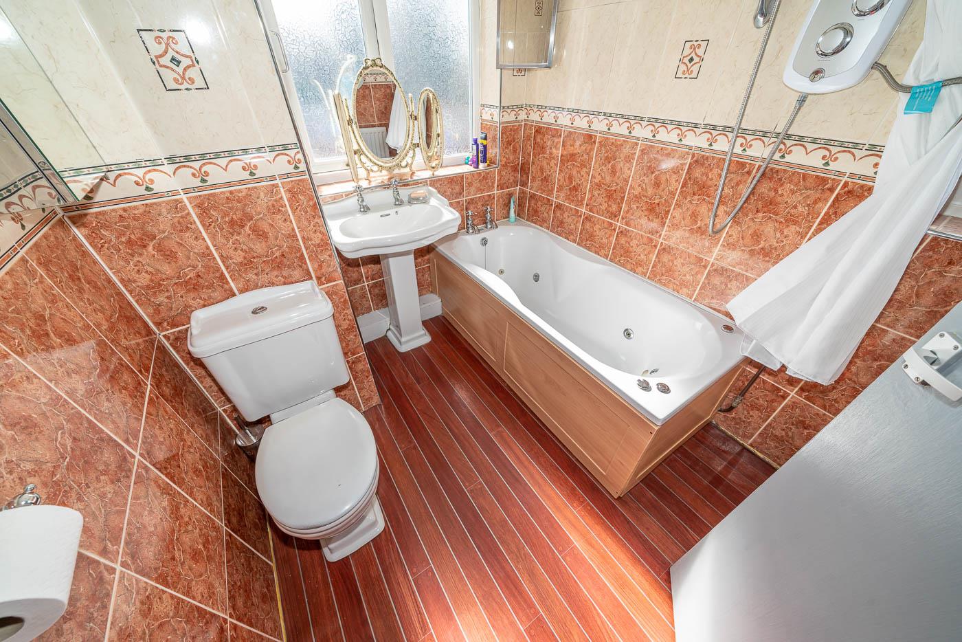 3 bedroom SemiDetached House for sale in Yew Tree Estate, Walsall