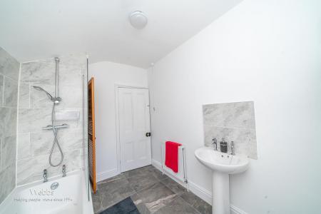 New © Webbs Estate Agents © (28 of 36).jpg