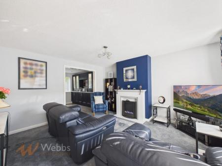 CAM03154G0-PR0125-STILL005.jpg