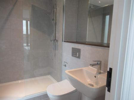 En Suite Shower Room