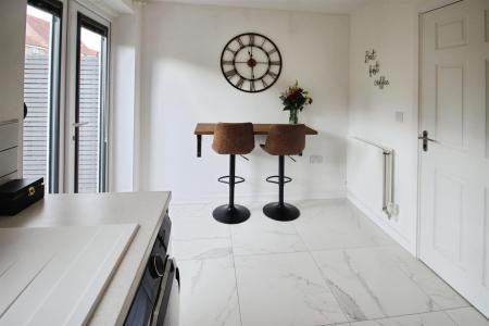 Kitchen/Dining