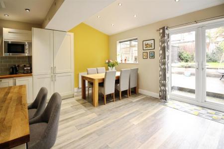 Kitchen/Dining Room
