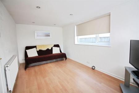 4th Bed / Study / Playroom