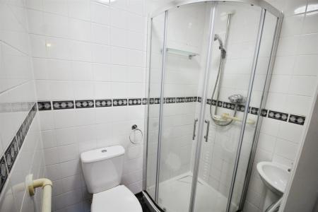 En suite Shower Room