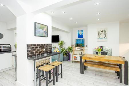 Fitted Kitchen/Diner