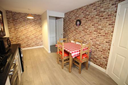 Kitchen/Breakfast Room