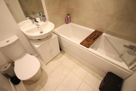 En-suite Bathroom