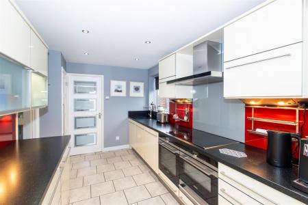 Fitted Kitchen
