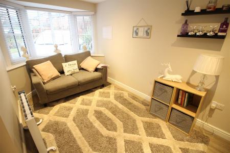 Sitting Room/Bedroom