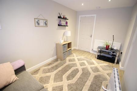 Sitting Room/Bedroom