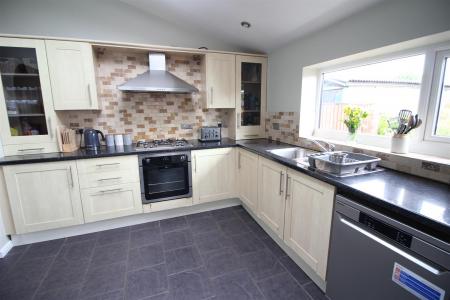 Fitted Kitchen