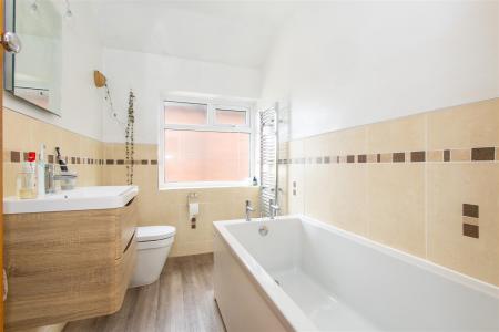 En-suite Bathroom