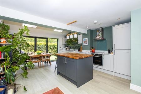 Kitchen/Dining Room