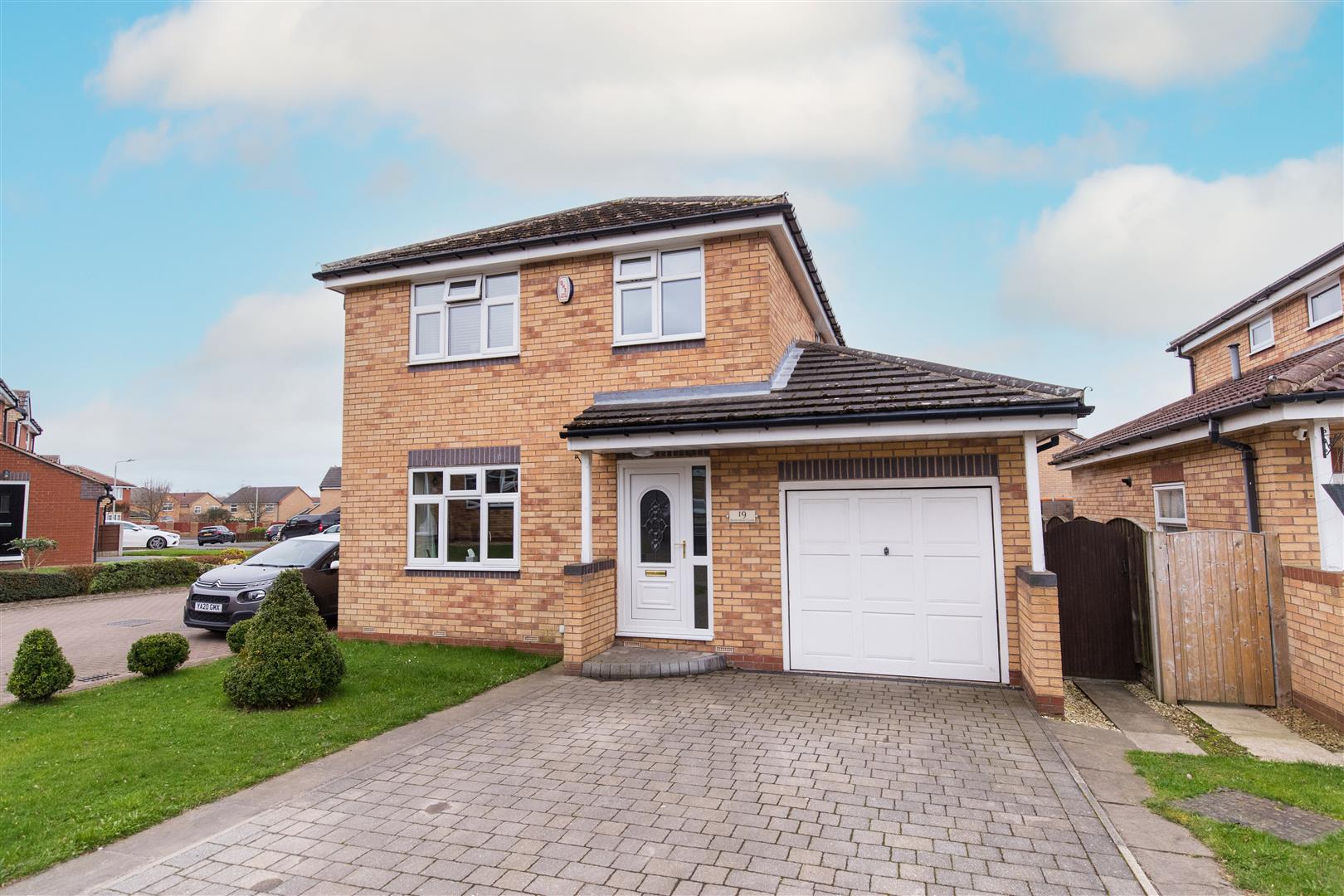 4 Bedroom Detached House For Sale In Leeds