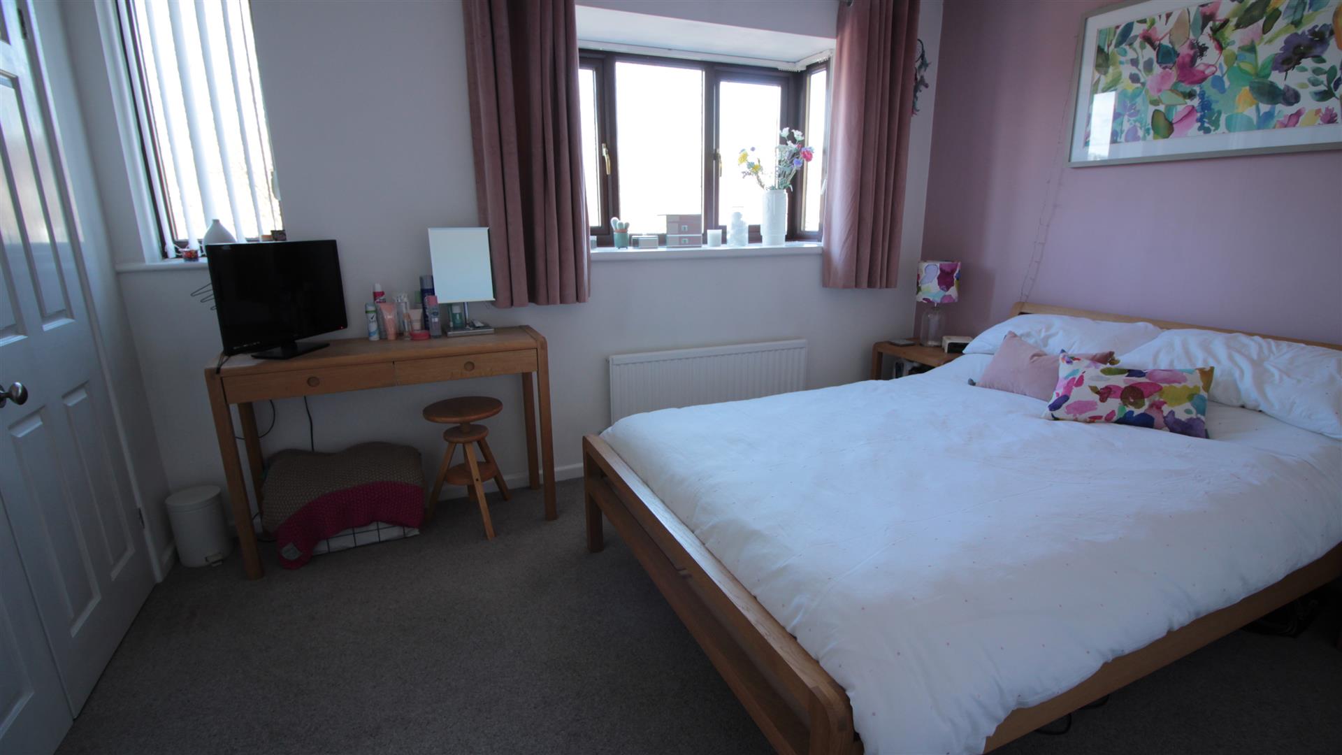 5 bedroom Detached House for sale in Wakefield