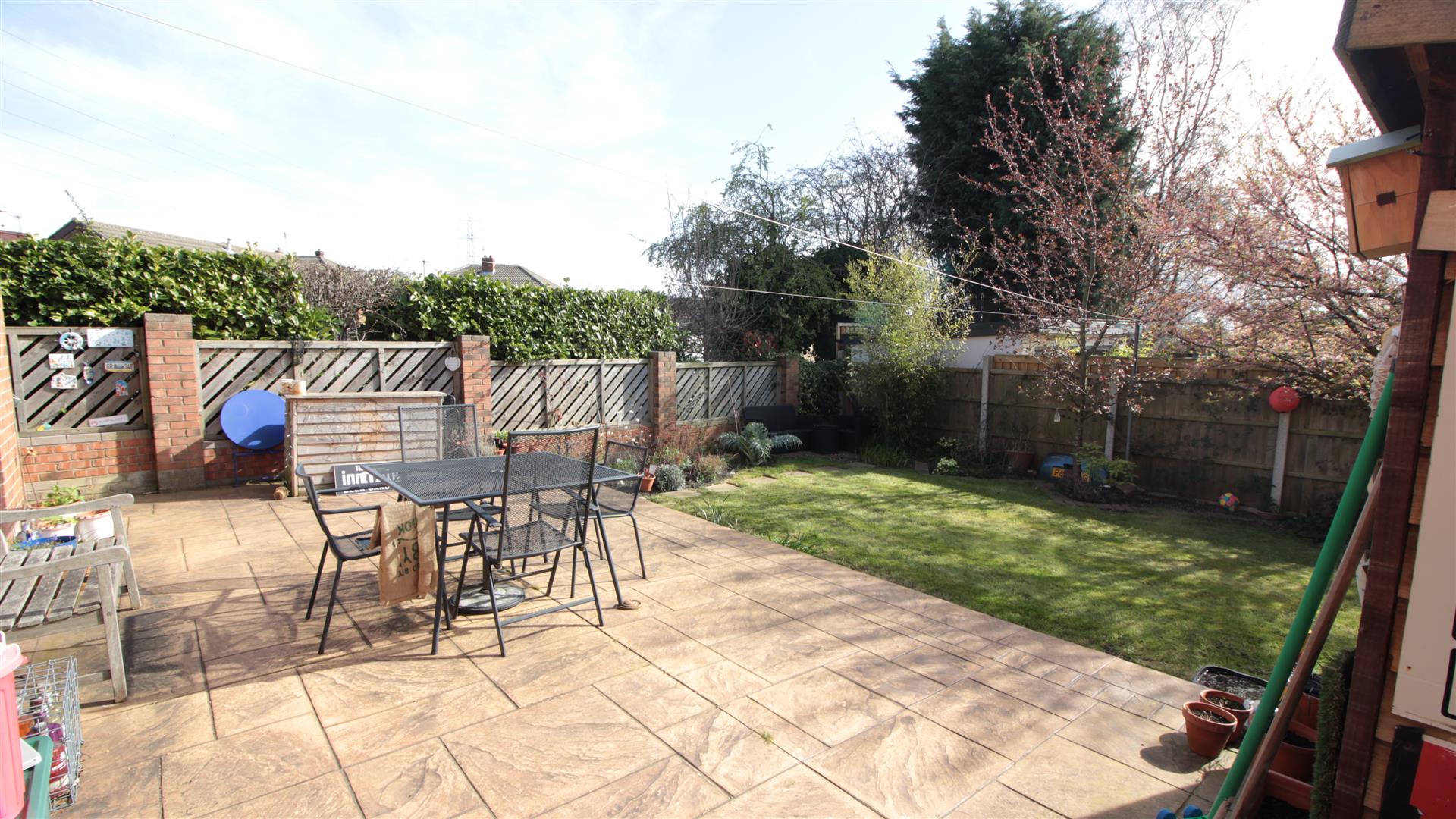 5 bedroom Detached House for sale in Wakefield