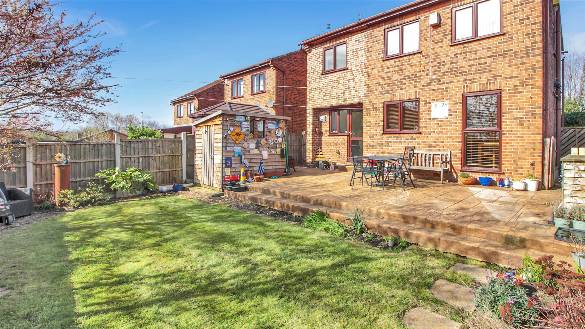 5 bedroom Detached House for sale in Wakefield