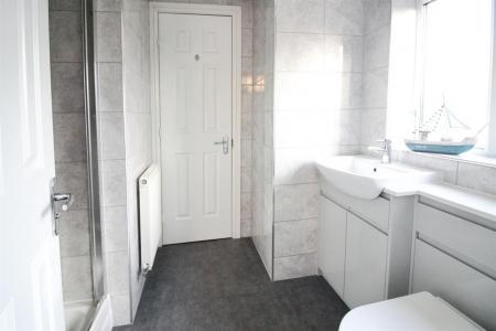 Jack & Jill En suite