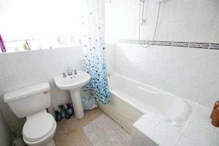 En-suite Bathroom