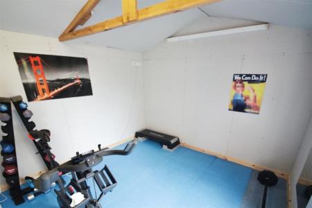 Garage/Gym