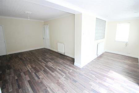 Dining/family room