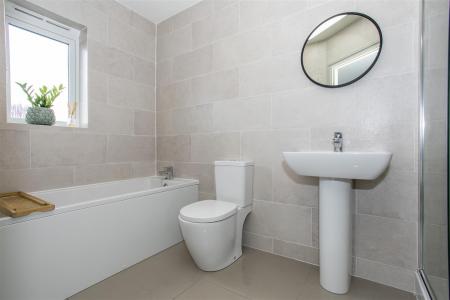 En-suite bathroom