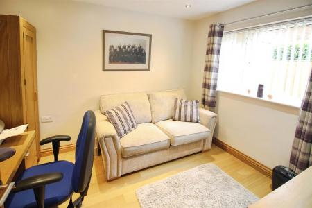 Bedroom 4/Study