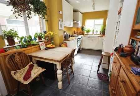 Kitchen/Breakfast Room