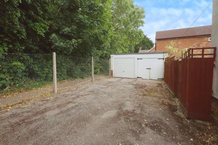 Garage & off street parking