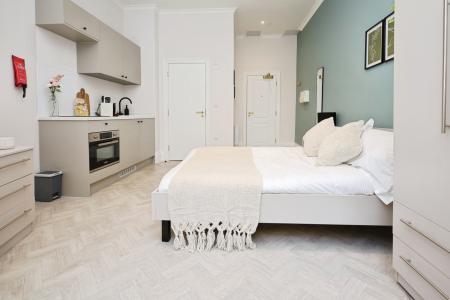 Bedroom (a)
