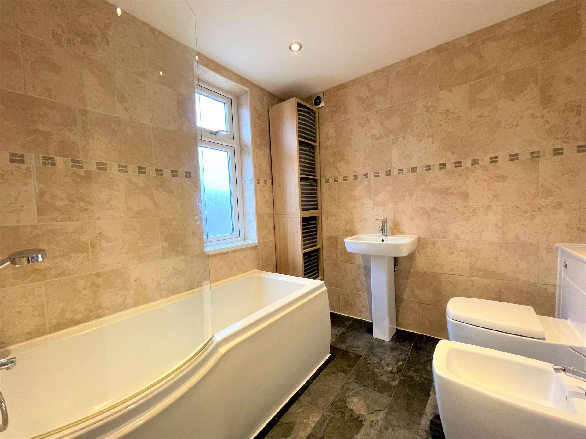 3 bedroom House for sale in Knottingley