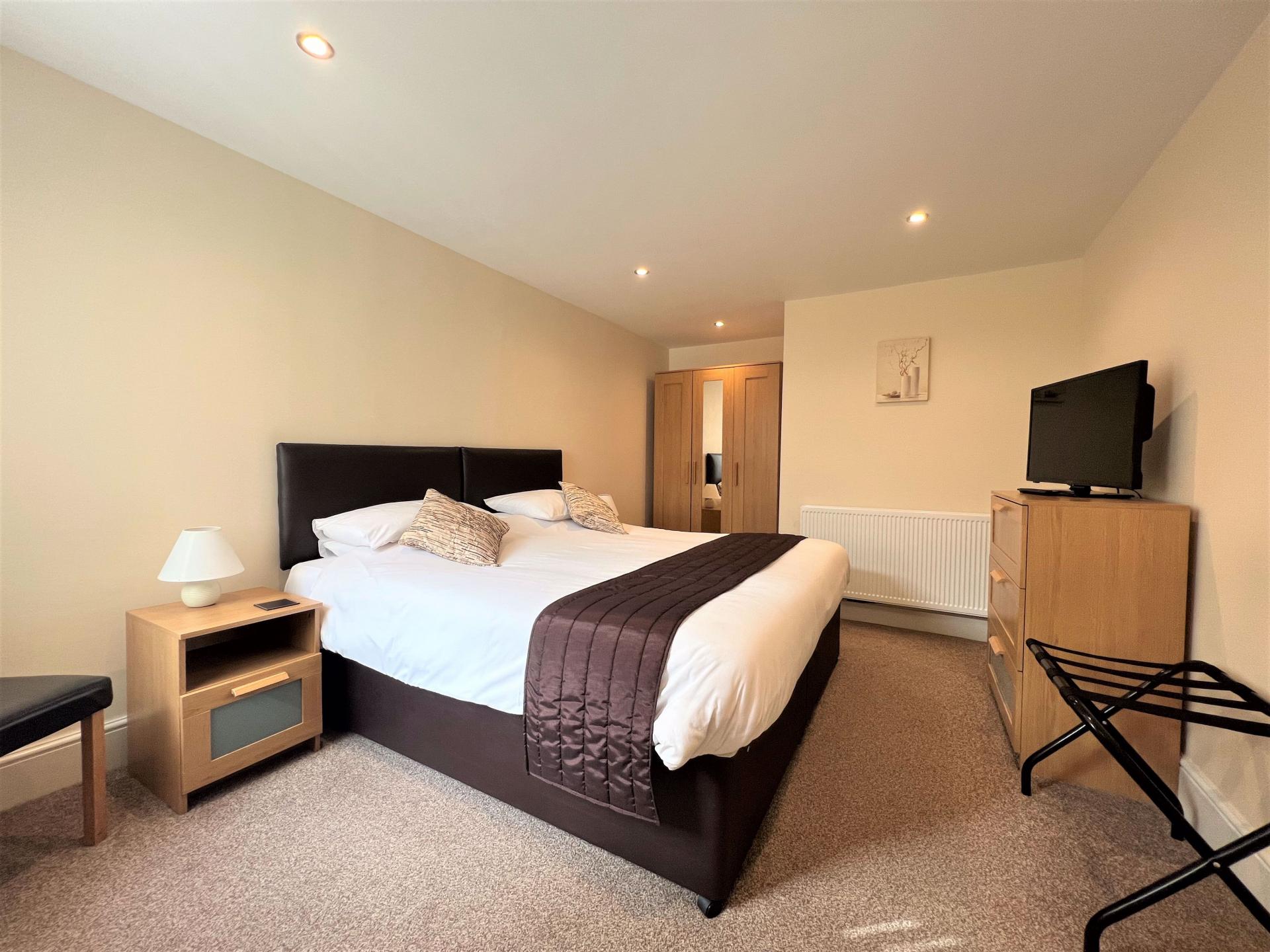 2 bedroom Ground Floor Flat for sale in Brotherton