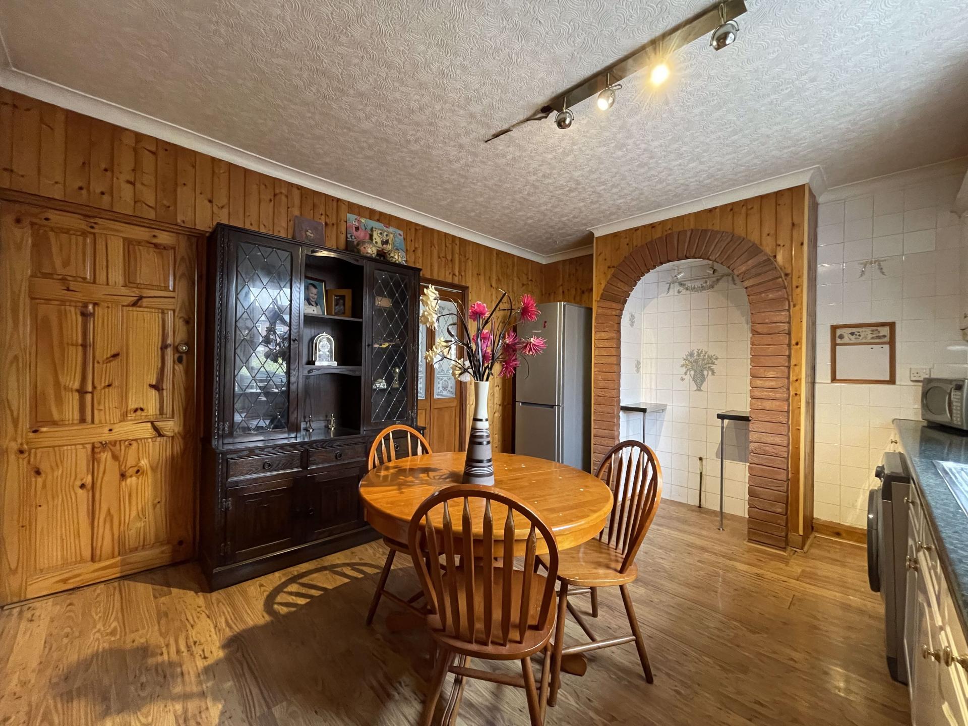 3 bedroom House for sale in Cutsyke